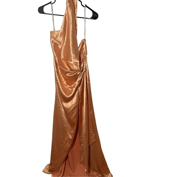 NWT Asos Bridesmaids Satin Halter Special Occasion Front Twist Slit Maxi Dress - Picture 5 of 14